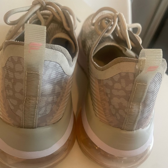 Fabletics shoes - Picture 3 of 5